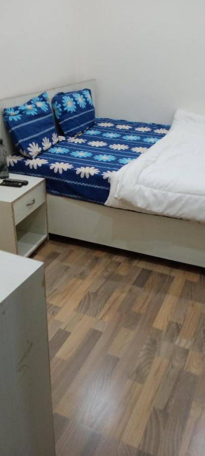 Ananta Residency Hotel Risikés Kültér fotó