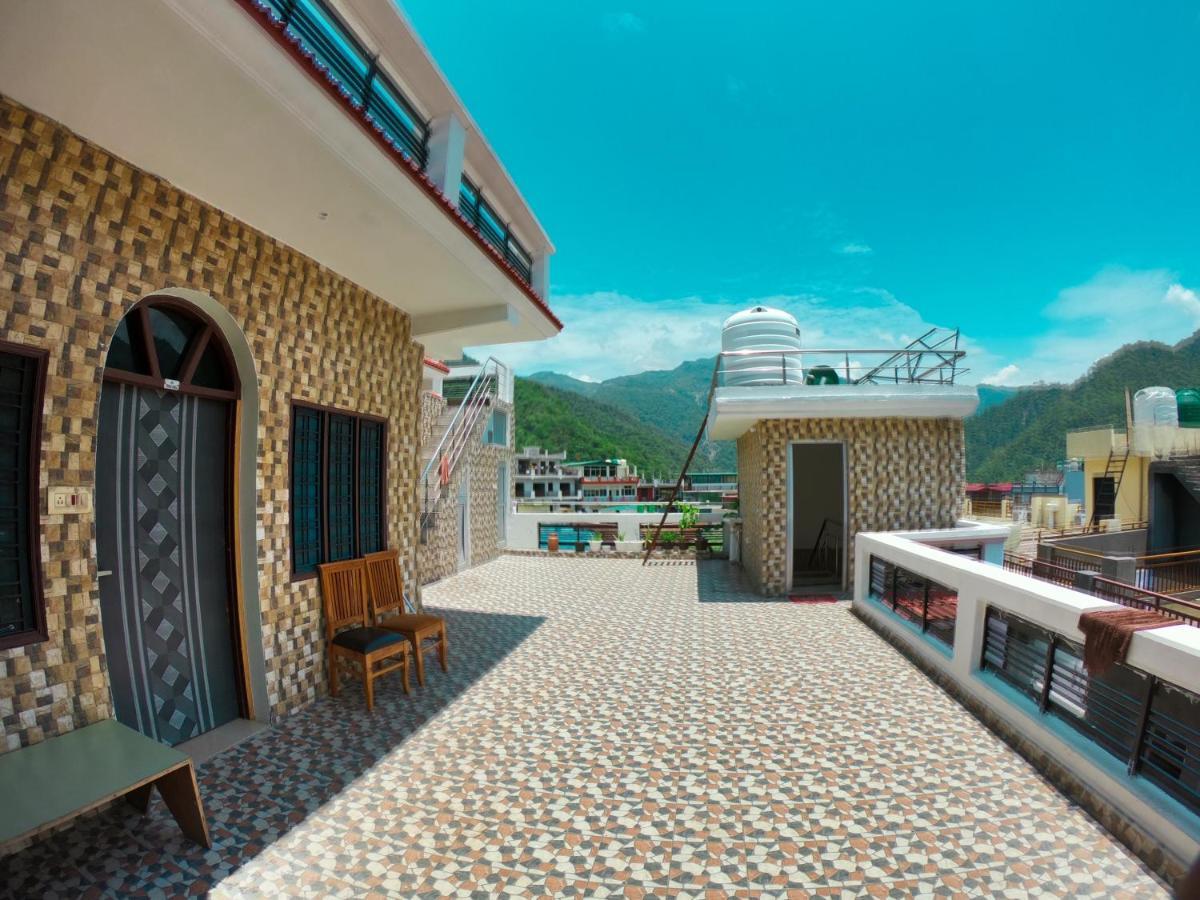 Ananta Residency Hotel Risikés Kültér fotó