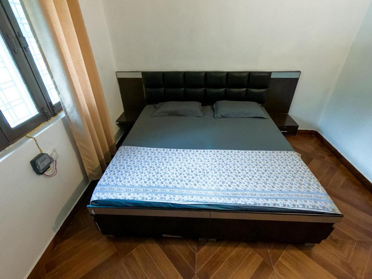 Ananta Residency Hotel Risikés Kültér fotó